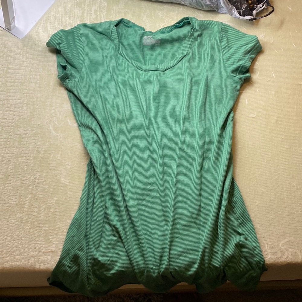 I am selling a nightgown